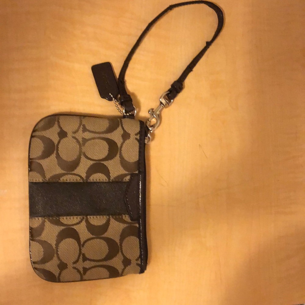 Coach Wallet - Picture 1 of 6